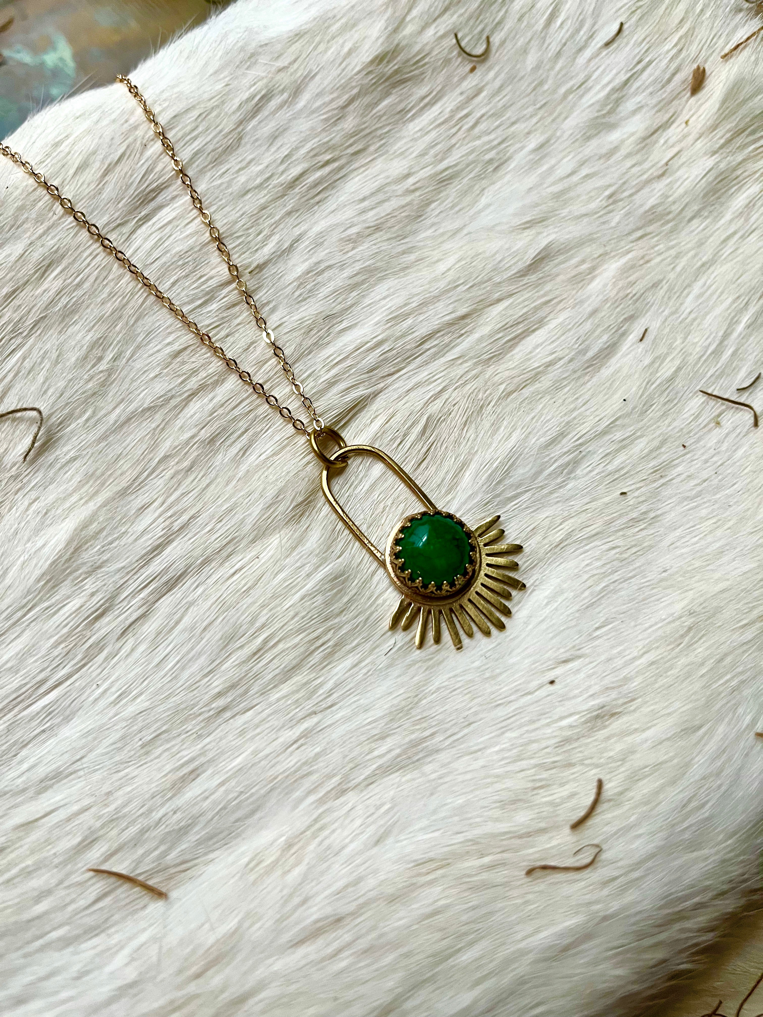 Emerald Aten Sundrop Necklace